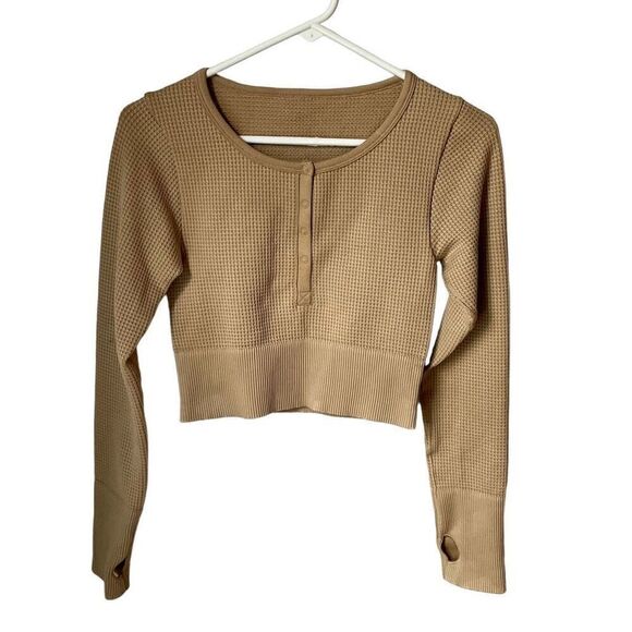 Aerie Offline Main Squeeze Waffle Crop Henley. Tan. Small - Picture 4 of 10